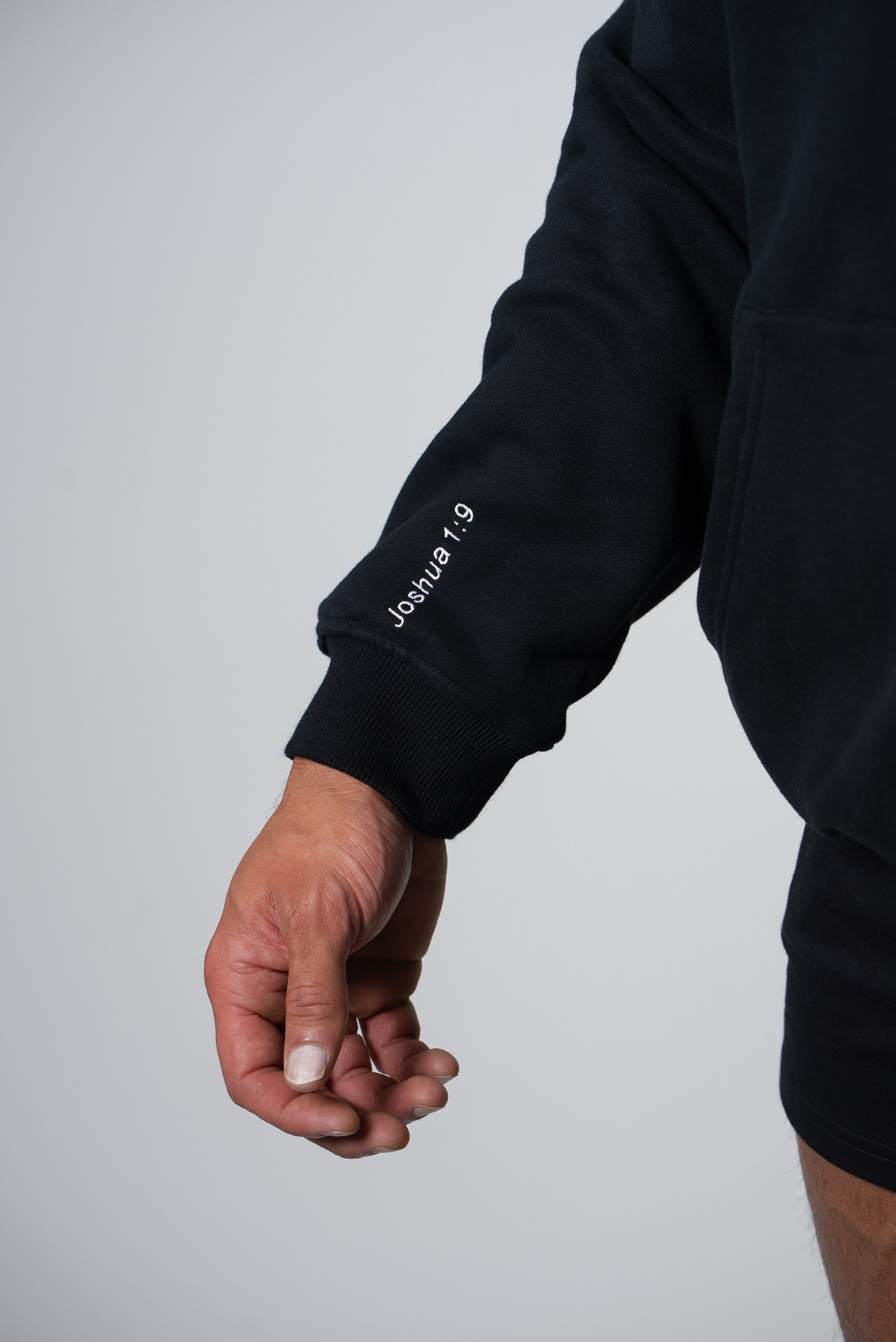 Joshua 1:9 Oversize Comfort Hoodie