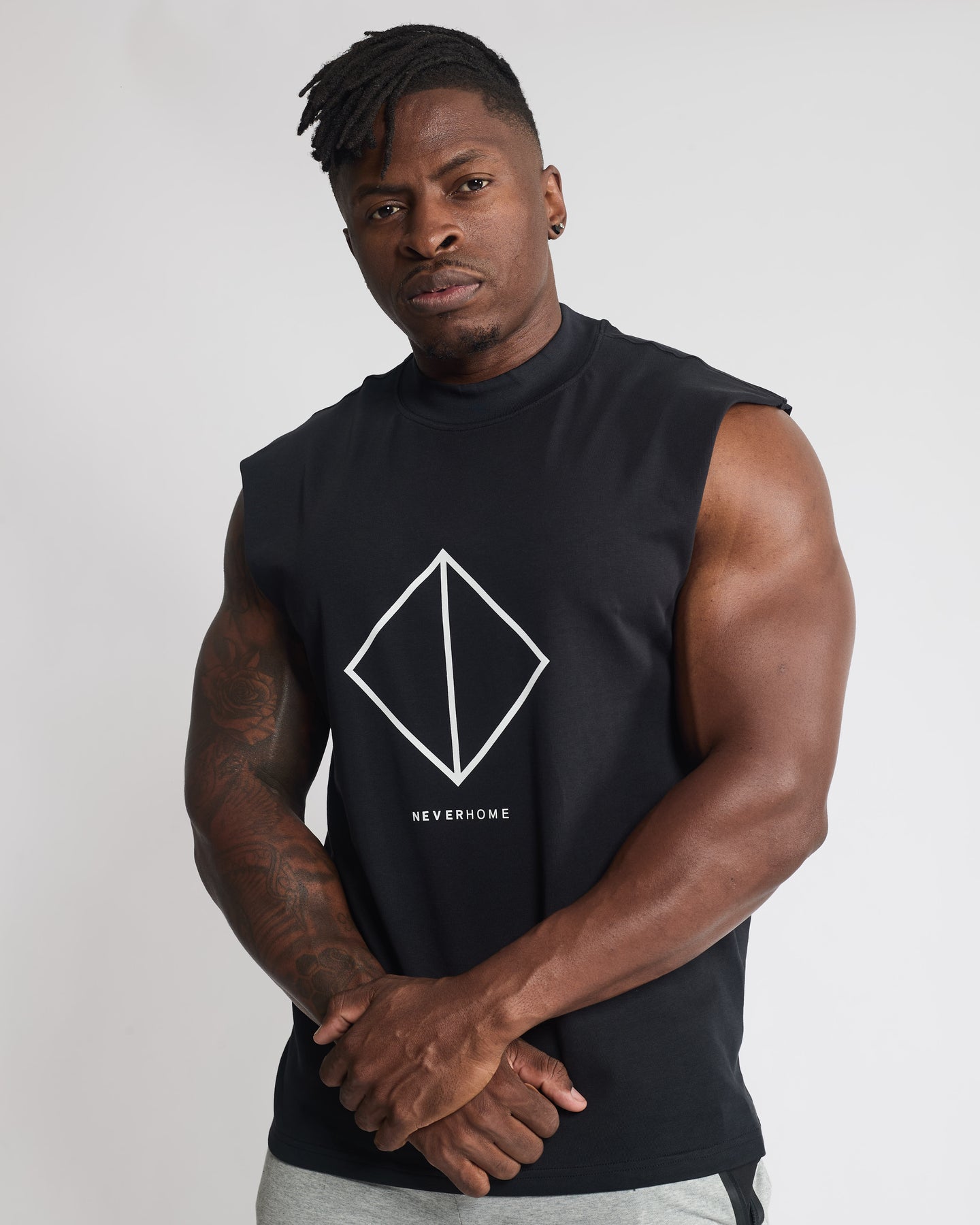 CUT OFF BLACK (DIAMOND LOGO) Slim Fit