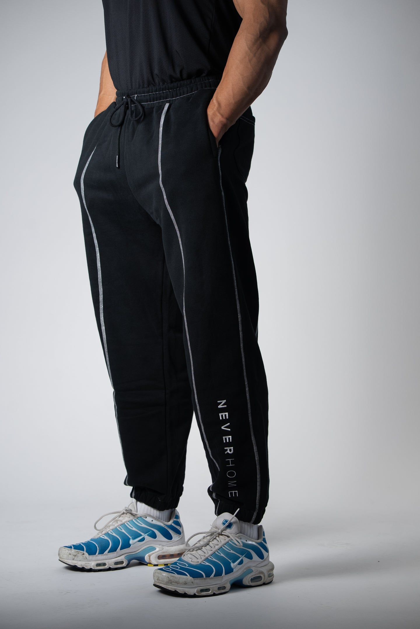 OVERSIZED TRACKSUIT PANTS