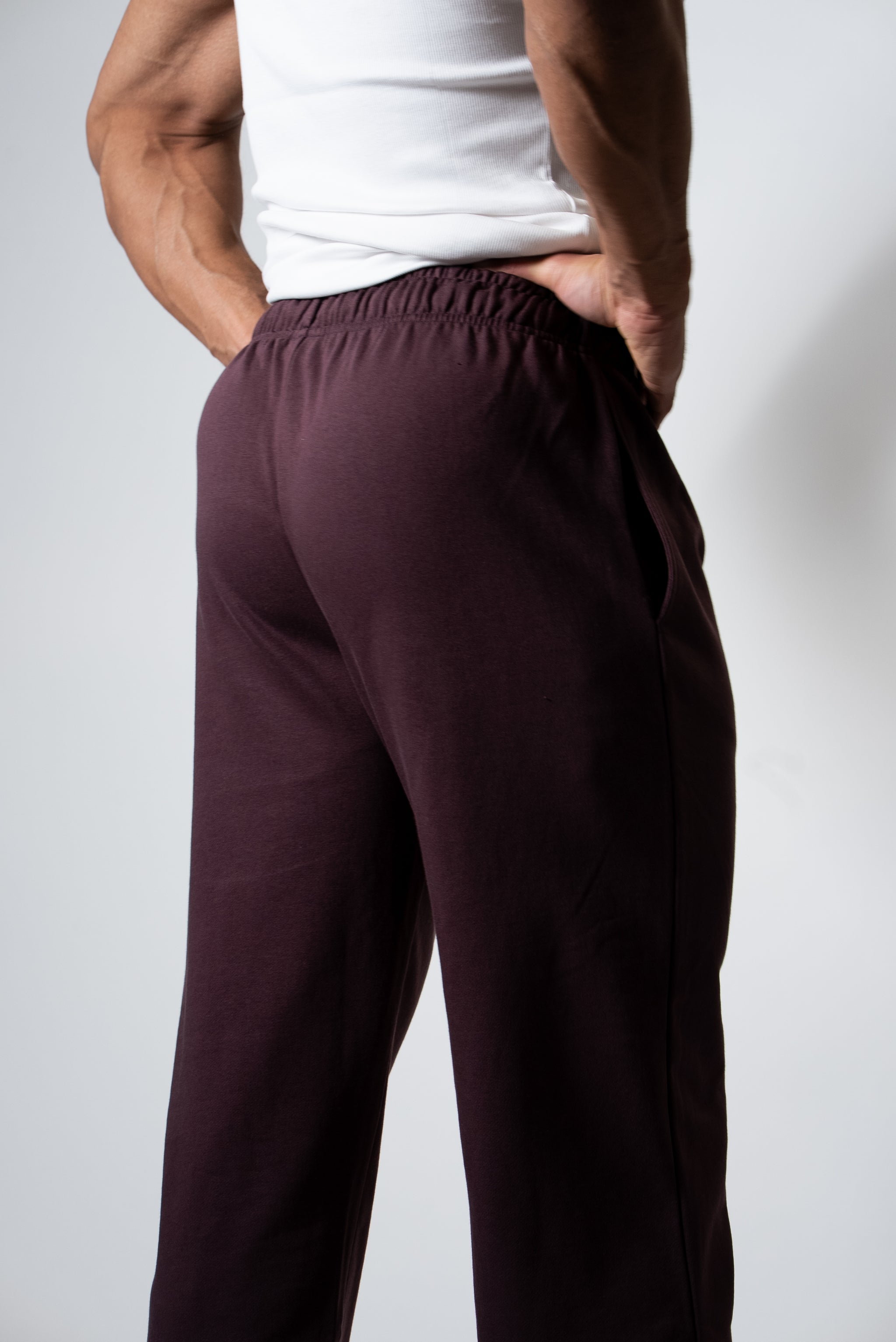 Legacy Straight Leg Sweatpant