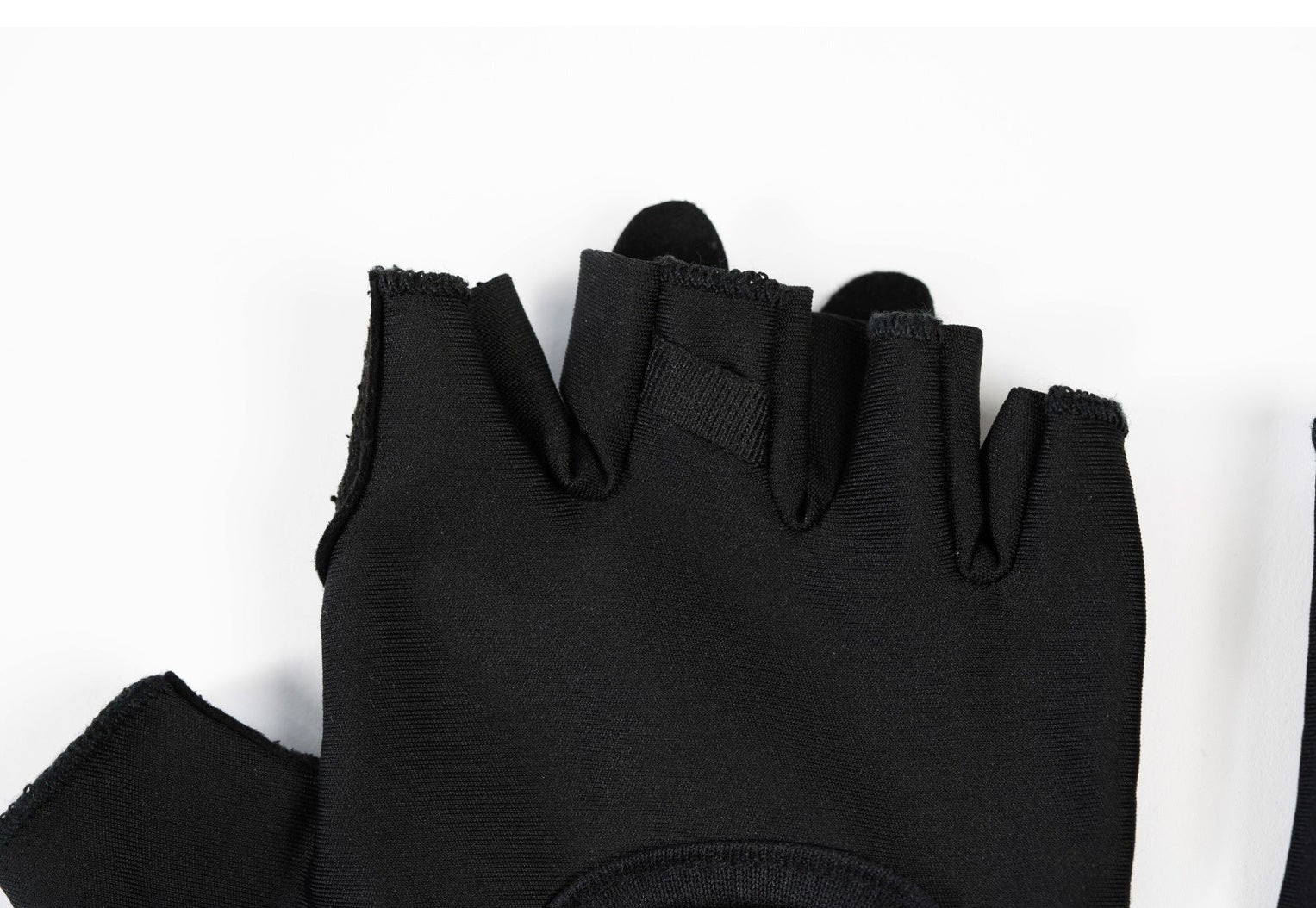 TRAINING GLOVES