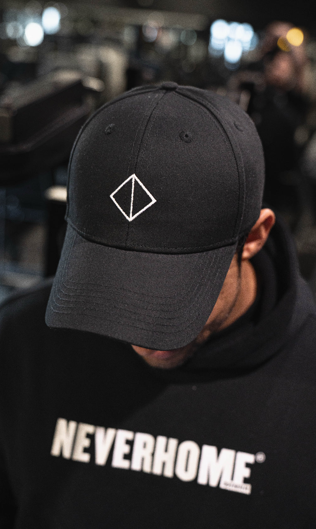 NEVERHOME BLACK CAP